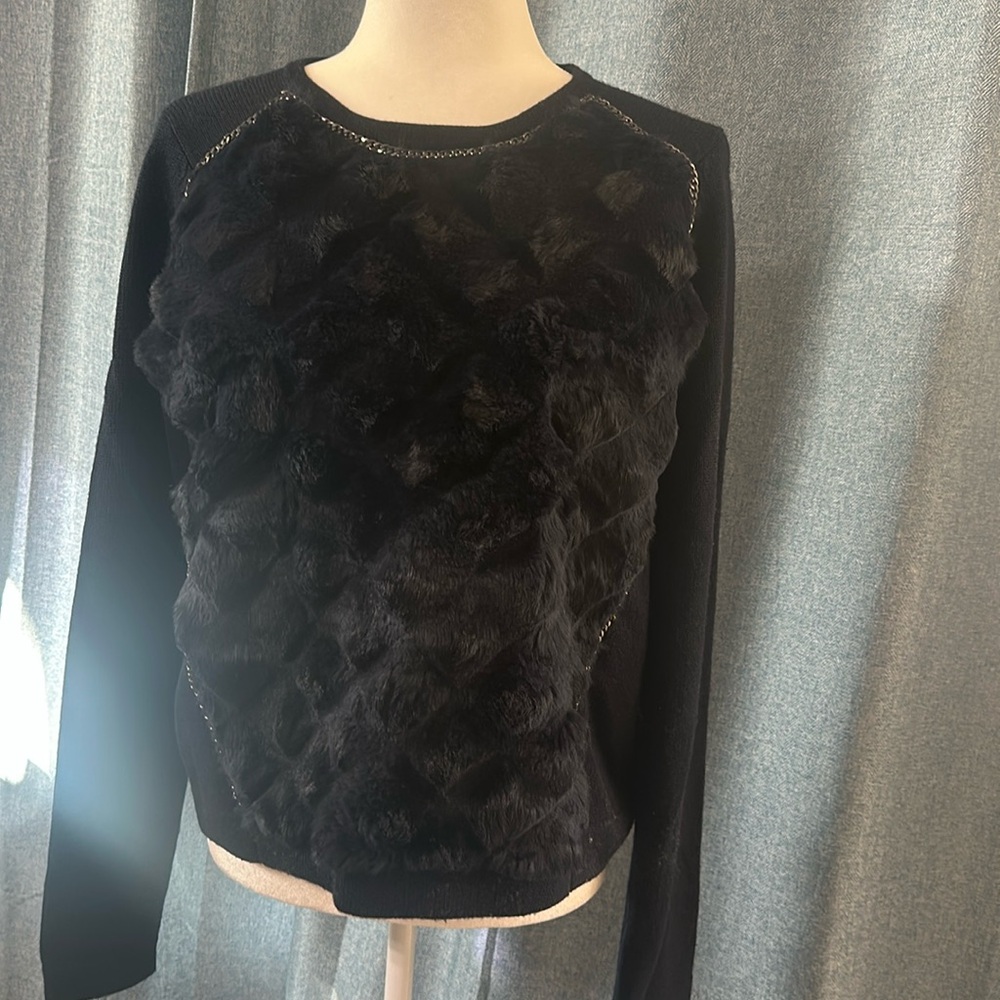 𝅺ELIE TAHARI 100% Extra Fine Merino Wool Sweater with Rabbit Fur Front Panel M
